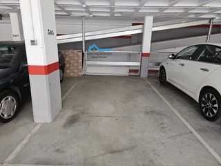 Posto auto in Colonia Madrid. Plaza de parking a la venta en zona foietes, benidorm