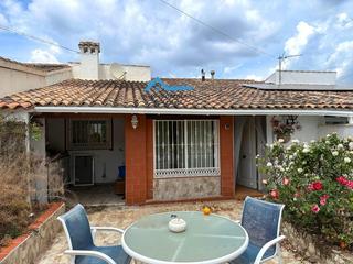 Semi detached house in Escandinavia-Cautivador. Adosado de una planta a la venta en alfaz, zona baranco hondo