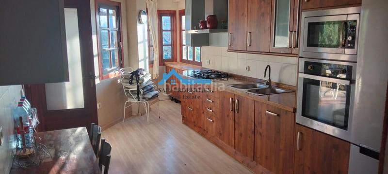 Foto 10a6e774-196f-4fd7-bf84-b20cb64f56a2. Maison jumelée avec parking piscine dans Urbanizaciones Benidorm