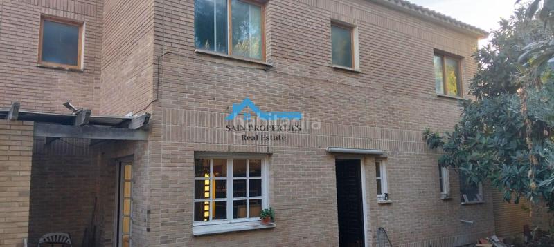 Foto b78ad36e-1e53-4019-910c-8ad89f71c3ac. Maison jumelée avec parking piscine dans Urbanizaciones Benidorm