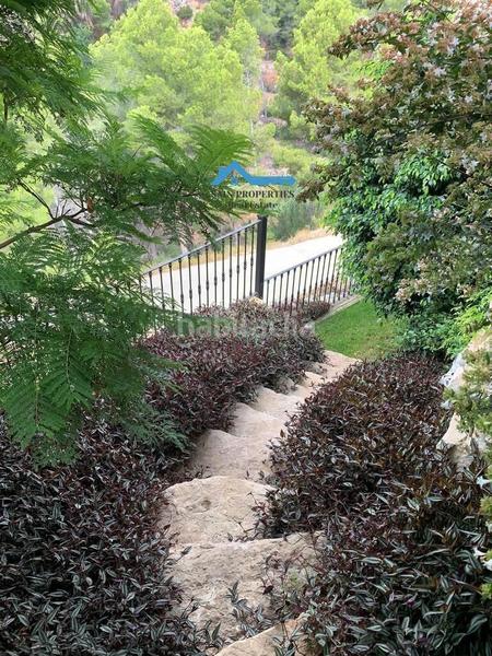 Foto 40eabcc0-00c3-43b9-b945-9980c343d644. Chalet mit heizung parking pool in Altea la vella Altea