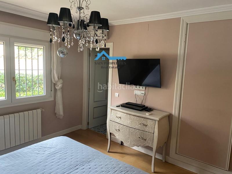 Foto 49c4a667-d6fd-496d-87c7-194d1c577478. Chalet mit heizung parking pool in Altea la vella Altea