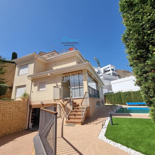 Foto 971191a3-8dcc-45c6-87c2-ca49b4ba8d17. Xalet amb calefacció aparcament piscina a Golf Bahía Finestrat