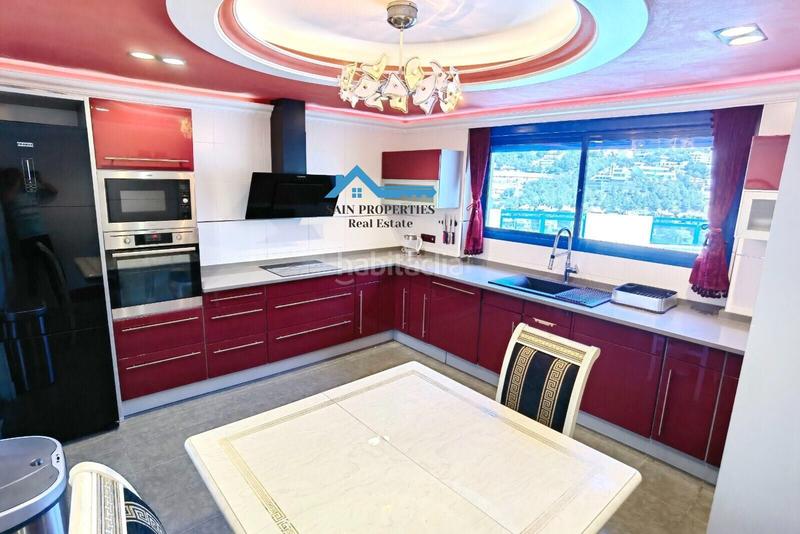 Foto 2901e93f-2efc-4a30-ada4-19e553ed981f. Chalet mit heizung parking pool in Altea hills Altea