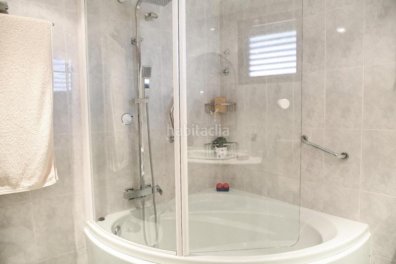 Foto 1b5380ee-8949-4a2b-ad3e-d09762550d87. Casa bifamiliare con riscaldamento parcheggio piscina in Alfàs del Pi (l´)