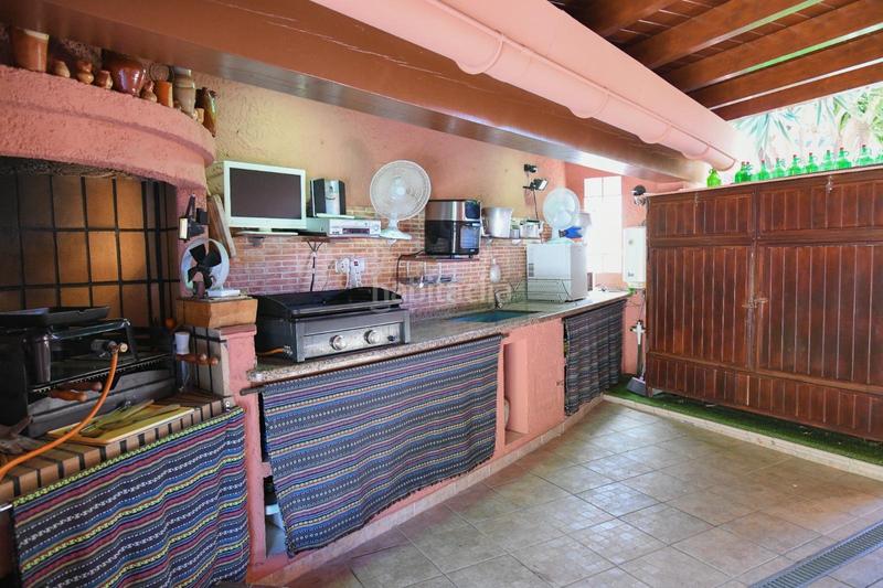 Foto ff4b267f-55b1-40f7-b18c-c9b5e8f2474a. Casa bifamiliare con riscaldamento parcheggio piscina in Alfàs del Pi (l´)