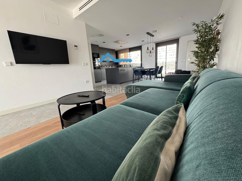 Foto c4089910-752d-4f26-a5d5-adb085e76e3c. Duplex avec parking piscine dans balcón de Finestrat-terra marina Finestrat