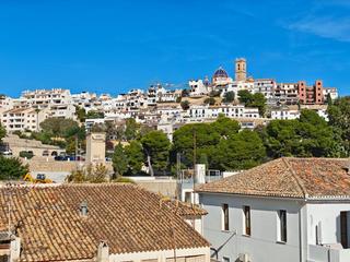 Pis a Altea Ciudad. Amplio y luminoso piso, a tan solo 50 metros de la playa de la r
