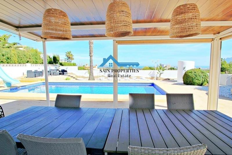 Foto 345e5148-d4da-4a77-b799-9c523e11b5e9. Xalet amb calefacció aparcament piscina a Marisol Park - Ortembach - Los Almendros Calp