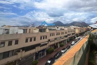 Duplex à Pueblo-Ubanizaciones. Dúplex con gran solárium privado en el centro de alfaz del pi