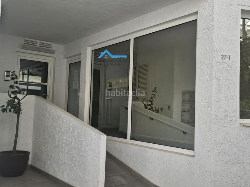 Foto 167118bc-ba05-4b40-8f5d-ddc041d5d201. Apartamento  con vistas al mar en la exclusiva zona de la olla en Altea