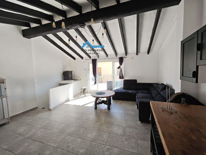 Foto 0a5b3f1e-390c-4c9c-ae92-b4a109513c48. Dúplex a La Nucia Pueblo Nucia (la)