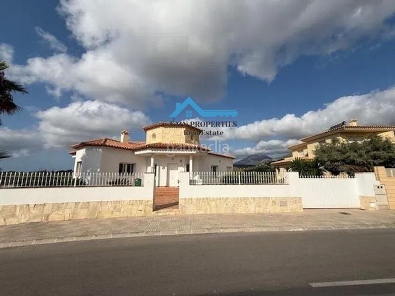 Foto 4b83cf73-5527-4452-a5d7-f18d6b229af0. Xalet amb calefacció aparcament piscina a El Tossal-Bello Horizonte Nucia (la)