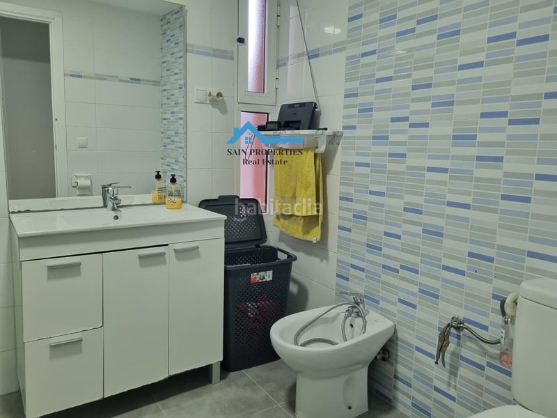 Foto 5610824d-d7a6-4545-93d3-5565c6f5856d. Pis amb aparcament piscina a Playa Poniente Benidorm