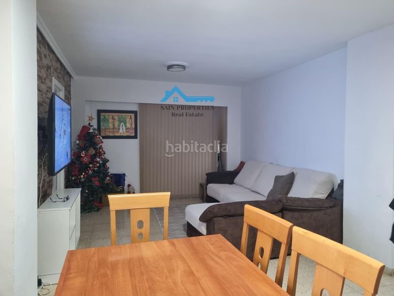 Foto aac9b429-cf41-48c1-8ad1-293b7c2b3115. Pis amb aparcament piscina a Playa Poniente Benidorm