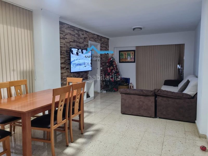 Foto be6ba57d-5646-431f-a844-a9ee4c1bbd0a. Pis amb aparcament piscina a Playa Poniente Benidorm