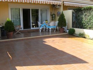 Casa a schiera in Escandinavia-Cautivador. Nuda propiedad adosado con encanto en escandinavia patio, barbac