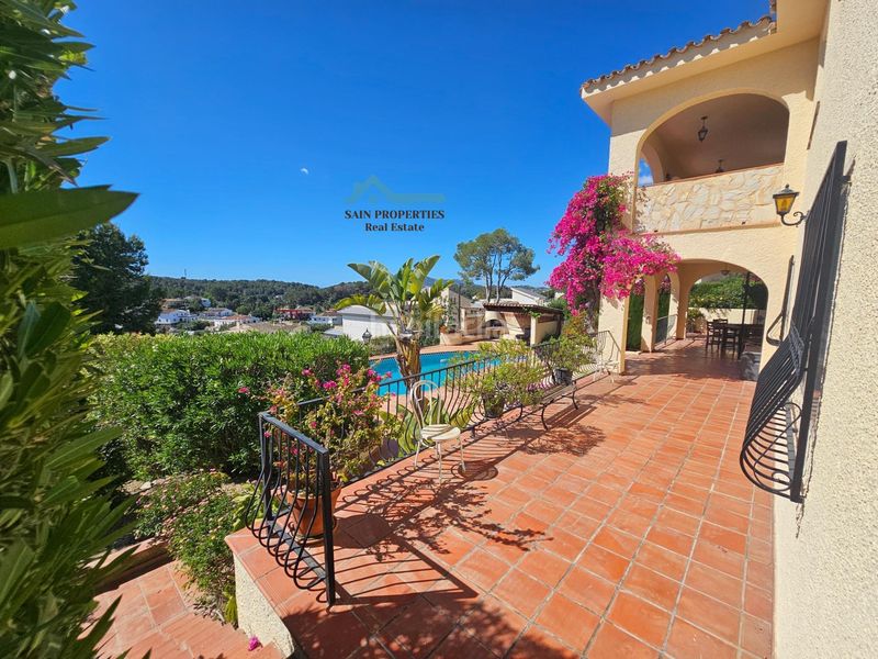 Foto 6c95ab5d-19a8-4e08-8b84-ff9ca3e97395. Xalet amb calefacció aparcament piscina a Altea la vella Altea
