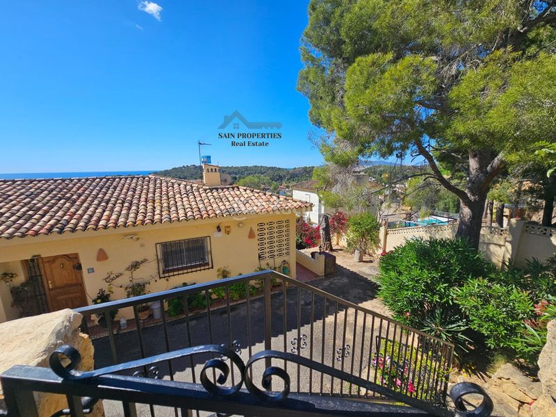 Foto ace7d536-d344-4cb4-bbc8-83f4c354e95a. Xalet amb calefacció aparcament piscina a Altea la vella Altea