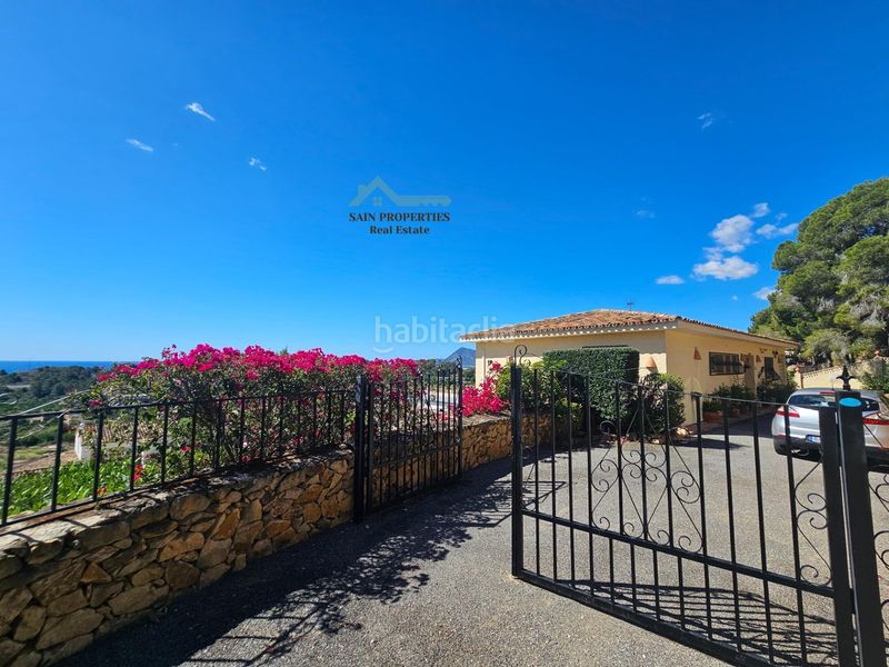 Foto f3bf8f6a-bbb9-4ecf-a789-16d01c44ae53. Xalet amb calefacció aparcament piscina a Altea la vella Altea