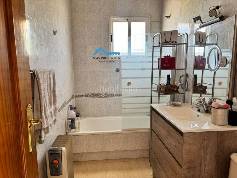 Foto 3d3a73b9-4117-45fb-a67d-e56b921c79c9. Casa adossada amb calefacció aparcament piscina a Polop