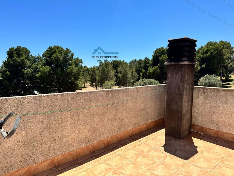 Foto a8c6f51a-d741-43ce-b75f-466b154305ea. Casa adossada amb calefacció aparcament piscina a Polop