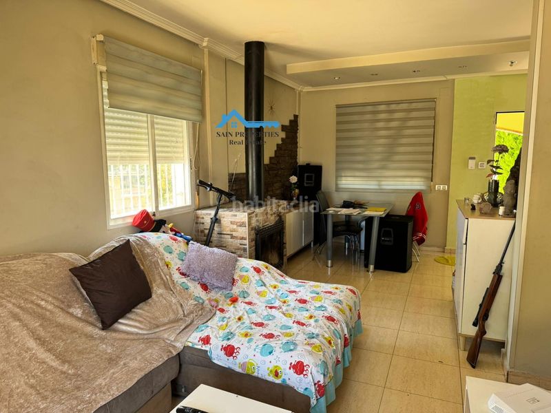 Foto deeb229b-3176-45d1-b5a5-d6578742ec32. Casa adossada amb calefacció aparcament piscina a Polop