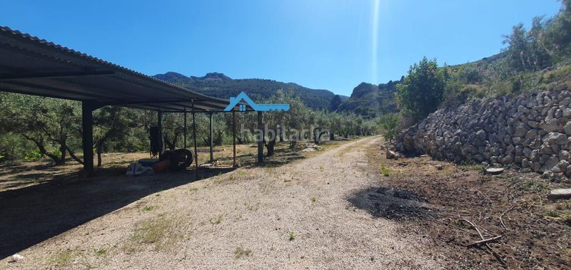 Foto 6d0a8e66-ba51-4f90-9e35-df9dcab14e6d. Casa amb calefacció aparcament piscina a Confrides