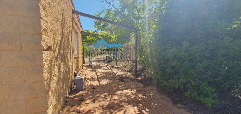 Foto d9924724-b0ab-4d7b-b7a3-7dc2ecff1f4b. Casa amb calefacció aparcament piscina a Confrides