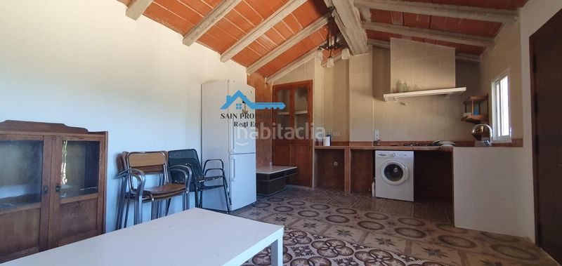 Foto 1b37219a-12f9-4f75-8c78-6df9d2cc7f43. Casa amb calefacció aparcament a Confrides