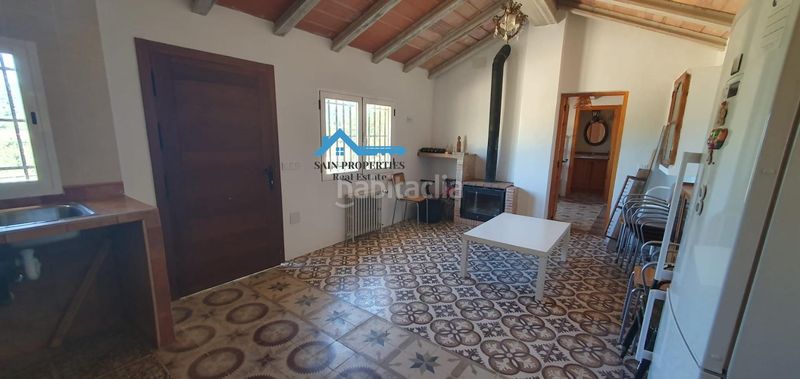 Foto 202dabcf-95a8-44dd-8384-cbcd92b94f8a. Casa amb calefacció aparcament a Confrides