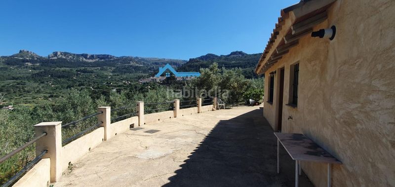 Foto 682cdbbe-3e30-4b25-bf56-bb5c20f69cad. Casa amb calefacció aparcament a Confrides