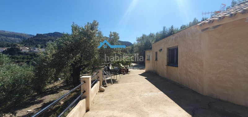 Foto aa60a47a-4eeb-4b33-87c7-c0b6cee99964. Casa amb calefacció aparcament a Confrides