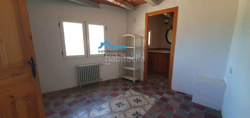 Foto bf17c7f1-16e2-4ad9-80fd-db4f0e752524. Casa amb calefacció aparcament a Confrides