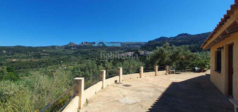 Foto fc050de8-c7a7-4a12-8817-0caf27f4f376. Casa amb calefacció aparcament a Confrides