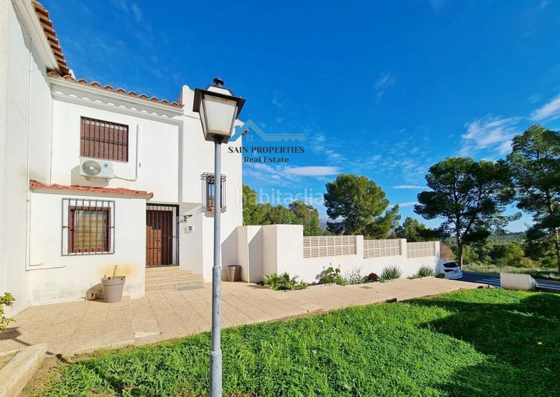 Foto 44121ecd-48e8-4637-878e-0905224ce9ec. Casa a schiera con riscaldamento parcheggio piscina in Nucia (la)