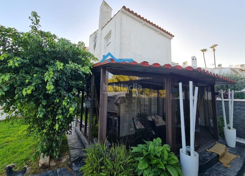 Foto 45202a58-447e-4e05-8cfc-43b1cc7c77fc. Casa a schiera con riscaldamento parcheggio piscina in Nucia (la)