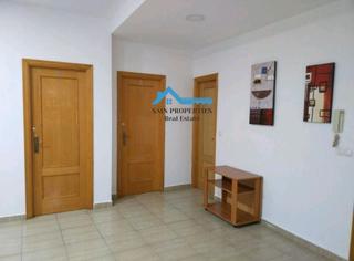 Locale commerciale in Pueblo-Ubanizaciones. Local para oficinas a la venta en alfaz del pi