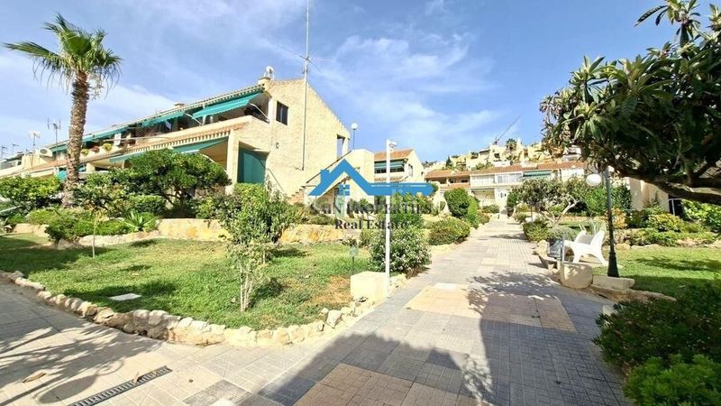Foto 1f2b4e50-ce78-417a-8c9d-eea7c201aa61. Estudi amb calefacció aparcament piscina a Sierra Helada Benidorm