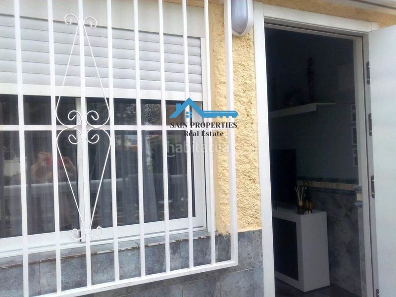 Foto 6e3d8e8a-086e-4175-9461-2ce8a205cea4. Estudi amb calefacció aparcament piscina a Sierra Helada Benidorm