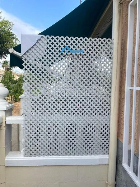 Foto b01dc8f9-4829-4906-a751-c25a9d169755. Estudi amb calefacció aparcament piscina a Sierra Helada Benidorm
