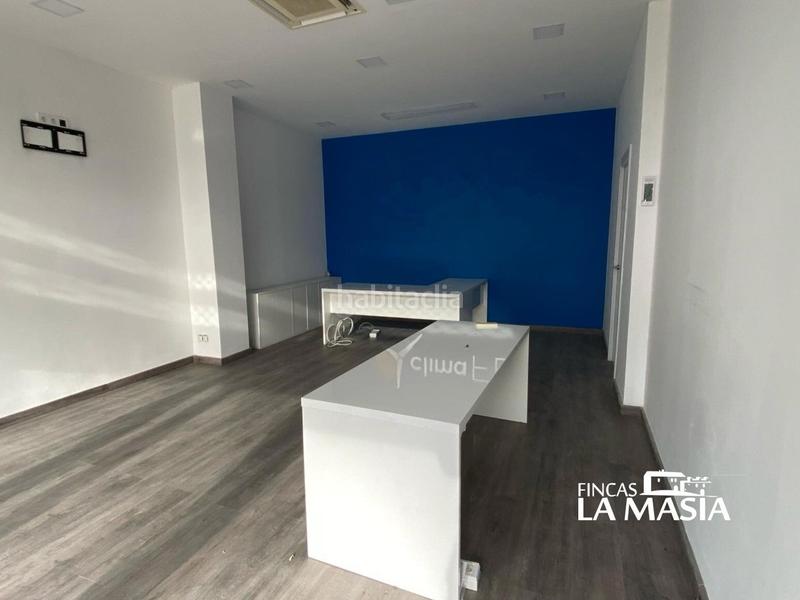 Foto da07584e-3709-4c77-86ca-800876c672ed. Locale commerciale in Olivella