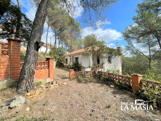 Casa a Olivella. Chalet con jardn