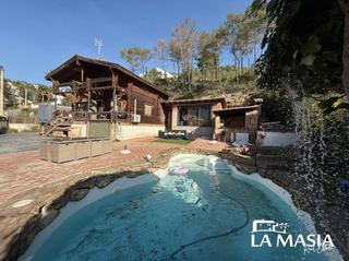 Maison à Olivella. Preciosa vivienda de madera