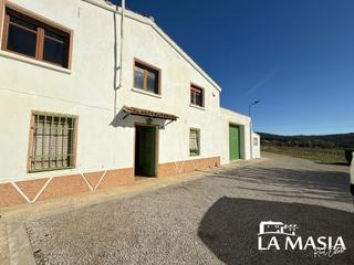 Masia a Olrdola. Espectacular masia