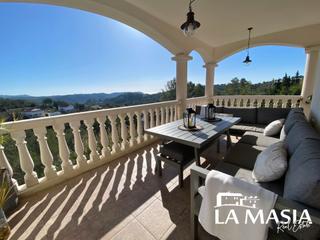 Casa a Olivella. Precioso chalet con vistas