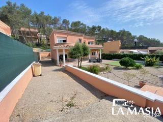 Casa a Olivella. Preciosa vivienda en las colinas