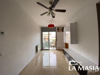 Appartement à Centre. Luminoso piso céntrico con balcón en sant pere de ribes