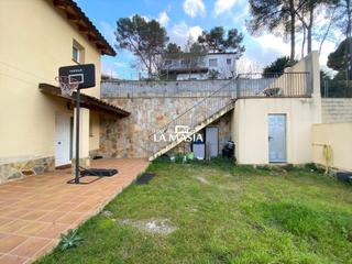 Casa en Olivella. Chalet con piscina