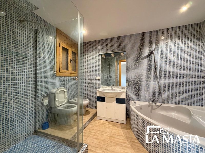 Foto d5086df6-1525-4c39-b895-2f5243889663. Casa amb calefacció a Olivella